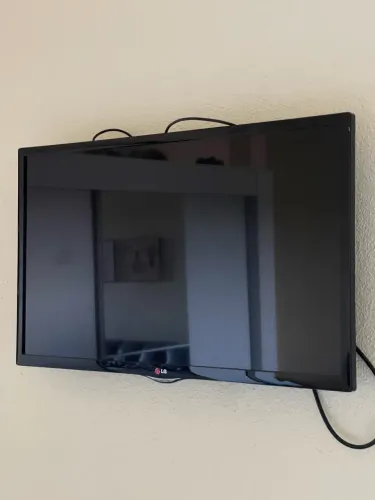 Smart TV LG 32" polegadas - Excelente Estado