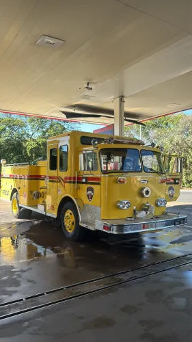 Caminhão bombeiro americano 1973 coleção