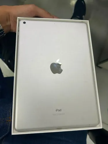 iPad 8ª geração 32GB + Apple Pencil + Teclado e Mouse bluetooth + Capa com suporte+ Cabo