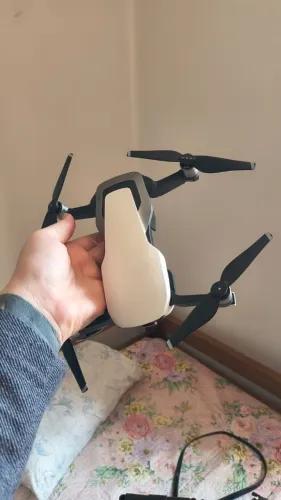DJI MAVIC AIR FLY MORE COMBO