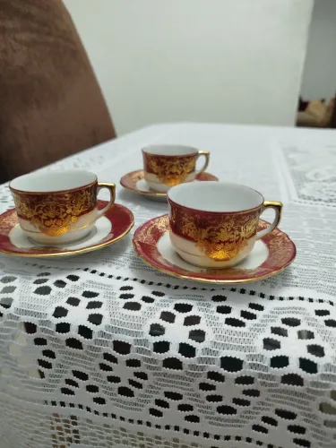 3 xícara em porcelana Monte Alegre Vintage
