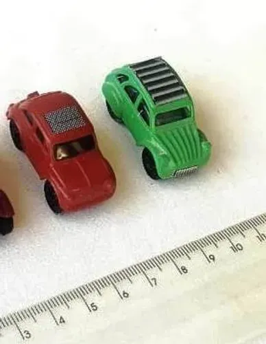 Miniaturas Colecionáveis Kinder Ovo - 2 Carrinhos de Plástico - K95 Nº 112 e 113 - 1995   