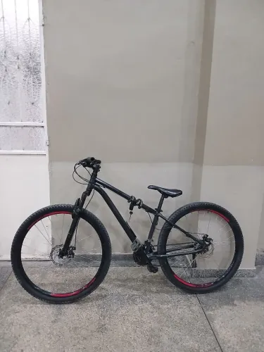 Bicicleta aro 29 com freio a disco