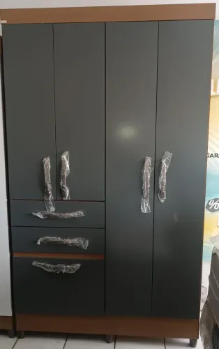 Guarda-Roupa Novo na caixa