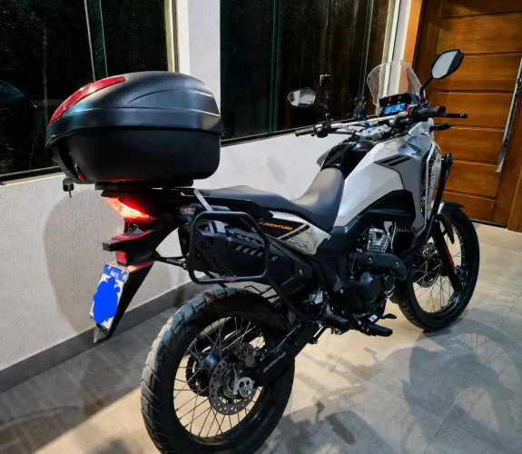 Vendo Sahara 300 Adventure único dono