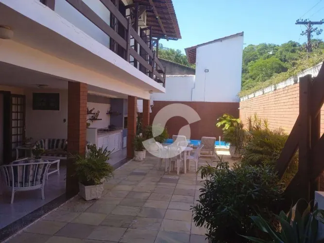Casa à venda, 290 m² por R$ 1.300.000,00 - Maria Paula - Niterói/RJ