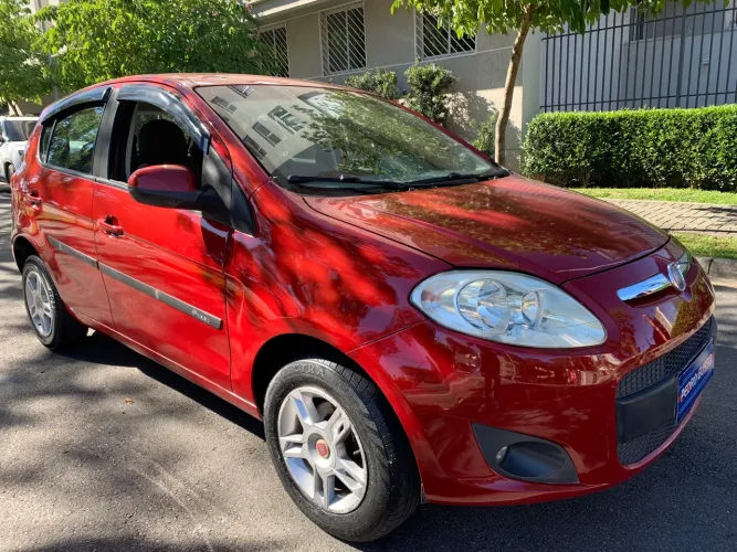 Fiat Palio Attractive 1.0 EVO Fire Flex 8V 5P 2013