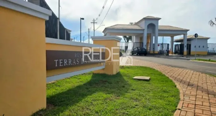 Terreno em condomínio à venda em Paulínia-SP, Jardim Flamboyant, 200m² de área. Aproveite!