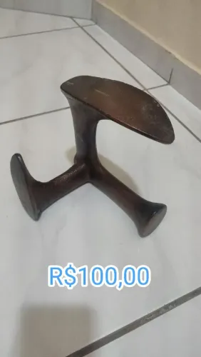 Vendo pé de ferro para decoração