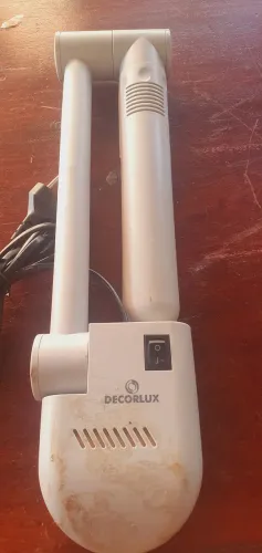 Luminária para mesa de trabalho ou computador