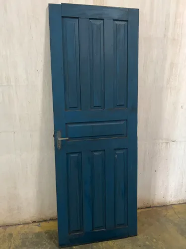 PORTA MADEIRA COMPLETA 2.10X0.80