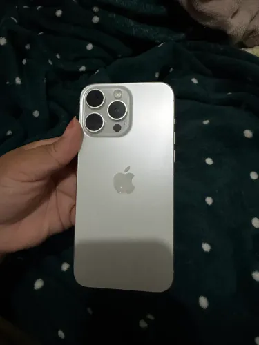 iPhone 15 pro max 1TB