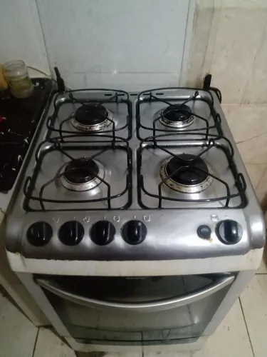 Vendo fogão 4 bocas 