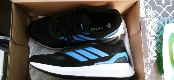 Tenis adidas Falcon 5