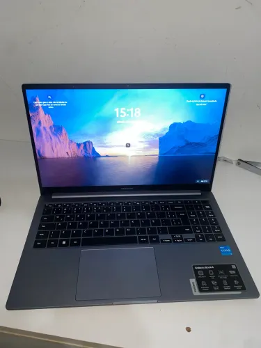 Notebook Samsung Galaxy Book4Windows11Home8GB, 256GB