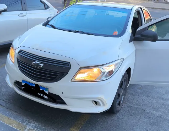 Chevrolet Onix JOY Hatch 1.0 8V Flex Mec. 4P 2018