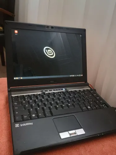 Notebook 2gb ram troco por celular