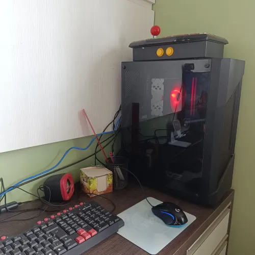PC AMD Ryzen 5 Pro 4650G Gráfico Integrado