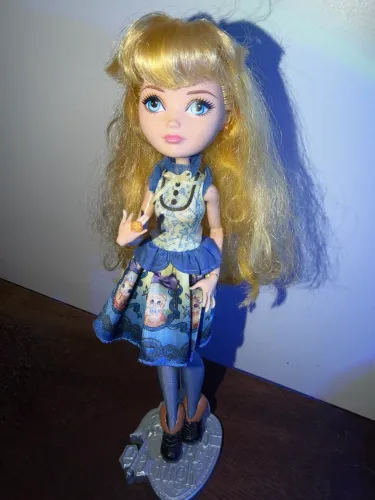 Ever After High, Boneca Básica - Blondie Lockes