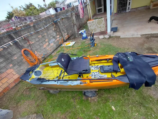 Vendo caiaque novo 