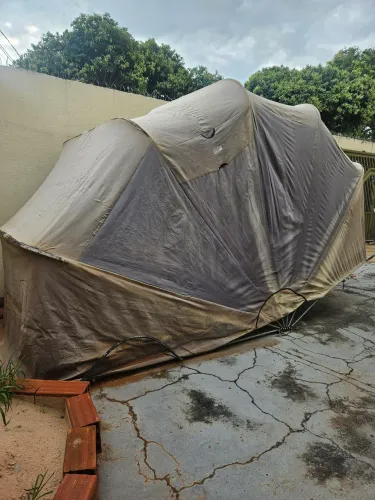 Garagem retrátil carro