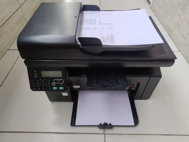 Multifuncional HP M1212nf laser