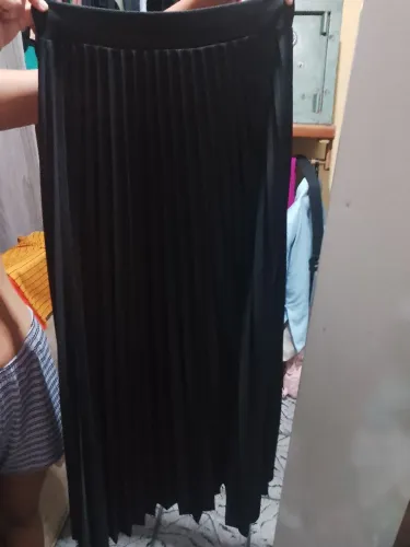 Vendo essa saia longa nova
