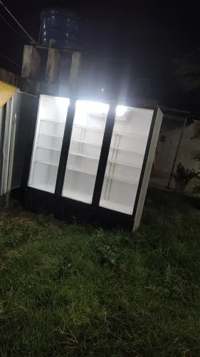 freezer expositor refrigerador gelopar 3 portas 1468 litros 220V super conservado 
