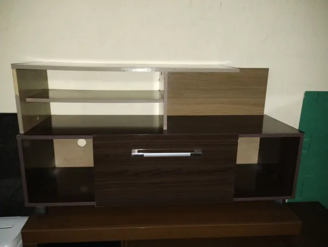 Lindo rack para decorar sua sala