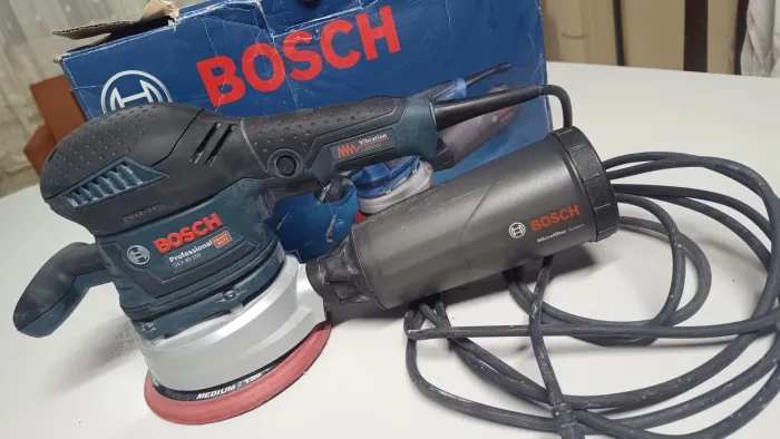 Lixadeira Roto-Orbital Bosch GEX 40-150 Professional (Seminova)