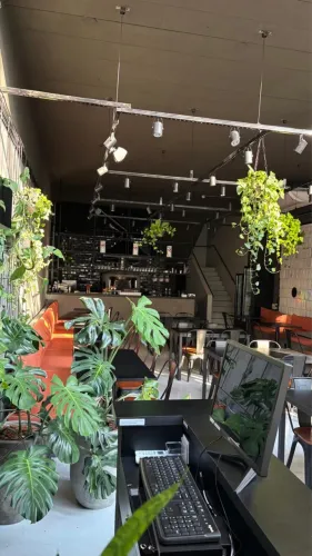 VENDE-SE PIZZARIA/OPERAÇÃO GASTRONÔMICA COMPLETA - PRONTA PARA FUNCIONAR
