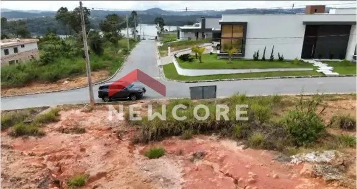Lote em condomínio em Alameda das Palmeiras - Masterville - Sarzedo/MG