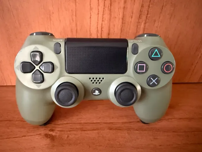 Dualshock 4 PlayStation 4 Edição Call of Duty WWII