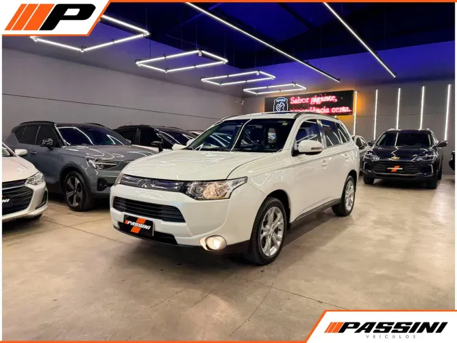 Mitsubishi Outlander 2.0 16V 160cv Aut. 2014