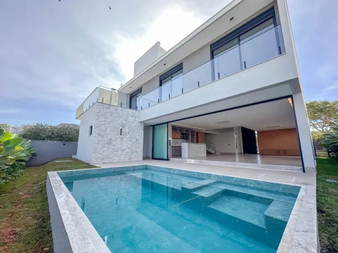 Casa em condomínio com 05 suítes, 414m² à venda no Alphaville Araguaia - Goiânia - GO