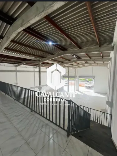 ALUGO GALPÃO 650m² ALTO PADRÃO PARNAMIRIM - CAVALCANTI CORRETOR CL5787