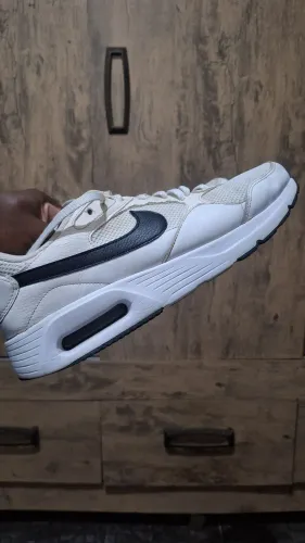 Tênis Nike 44 p/ corrida e passeio