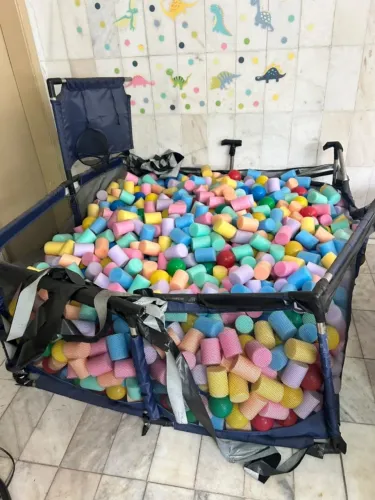 Piscina de bolinhas infantil