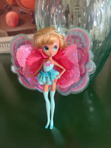 Fada Joybelle do Filme: Barbie em a Pequena Polegar