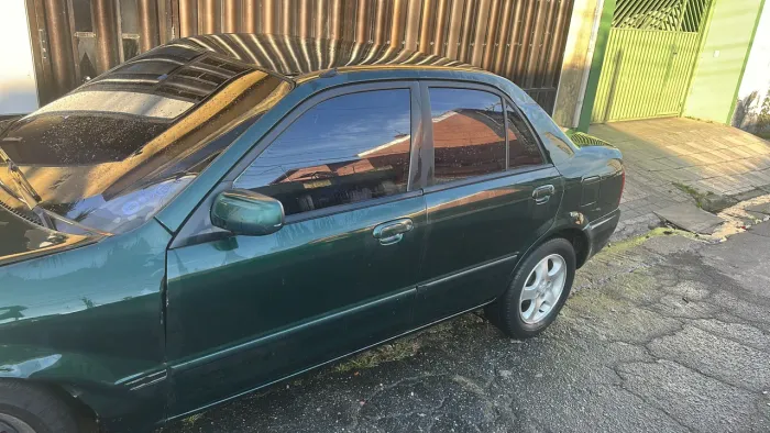 Mazda Protege Aut. 1999