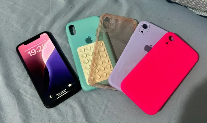iPhone XR preto funcionando tudo 