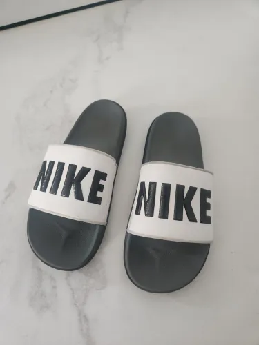 Chinelo Masculino Slide Nike - Branco/Preto 42/43