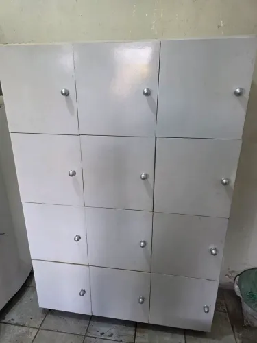 Armário pra funcionário com 12 portas em mdf