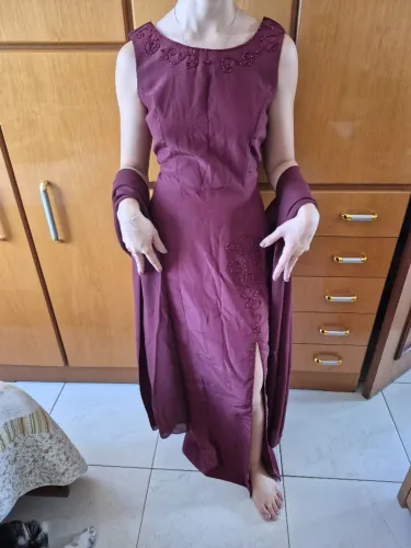 Vestido vintage de festa bordado à mão