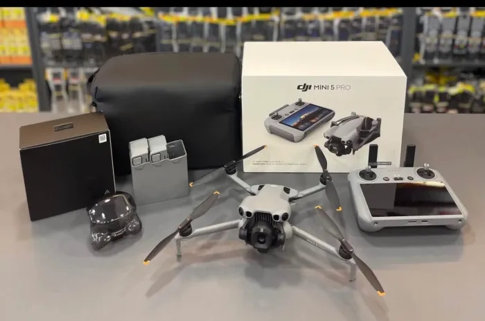 Drone DJI Mini 5 Pro Fly More Combo Plus (Com tela) novo da loja *44