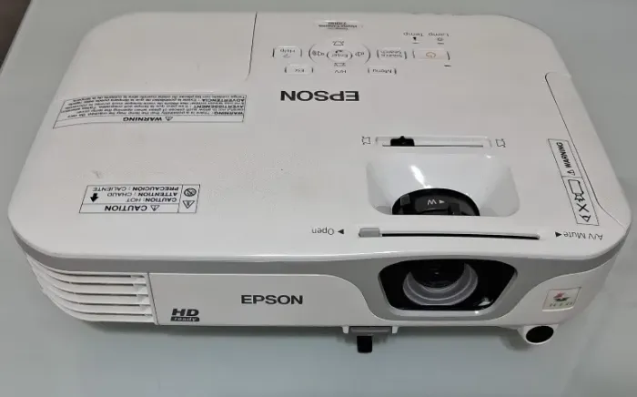 Projetor Epson PowerLite Home Cinema 710HD