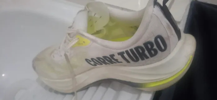 Vendo tênis corre turbo seminovo