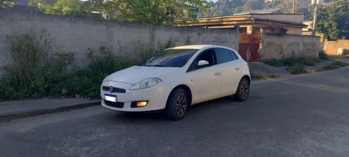 Fiat Bravo Essence 1.8 Flex 16V 5P 2013