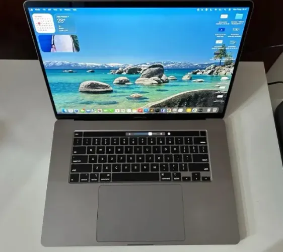 Macbook pro i9 ano 2019 placa de V de 4gb 32d ram ssd 1 tb aceito troca , iphone e note ga