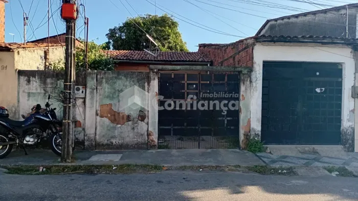Casa a Venda no Bonsucesso em Fortaleza/CE